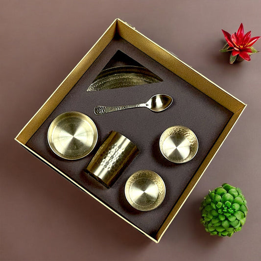 The Cultural and Health Benefits of Eating in a Brass Dinner Set