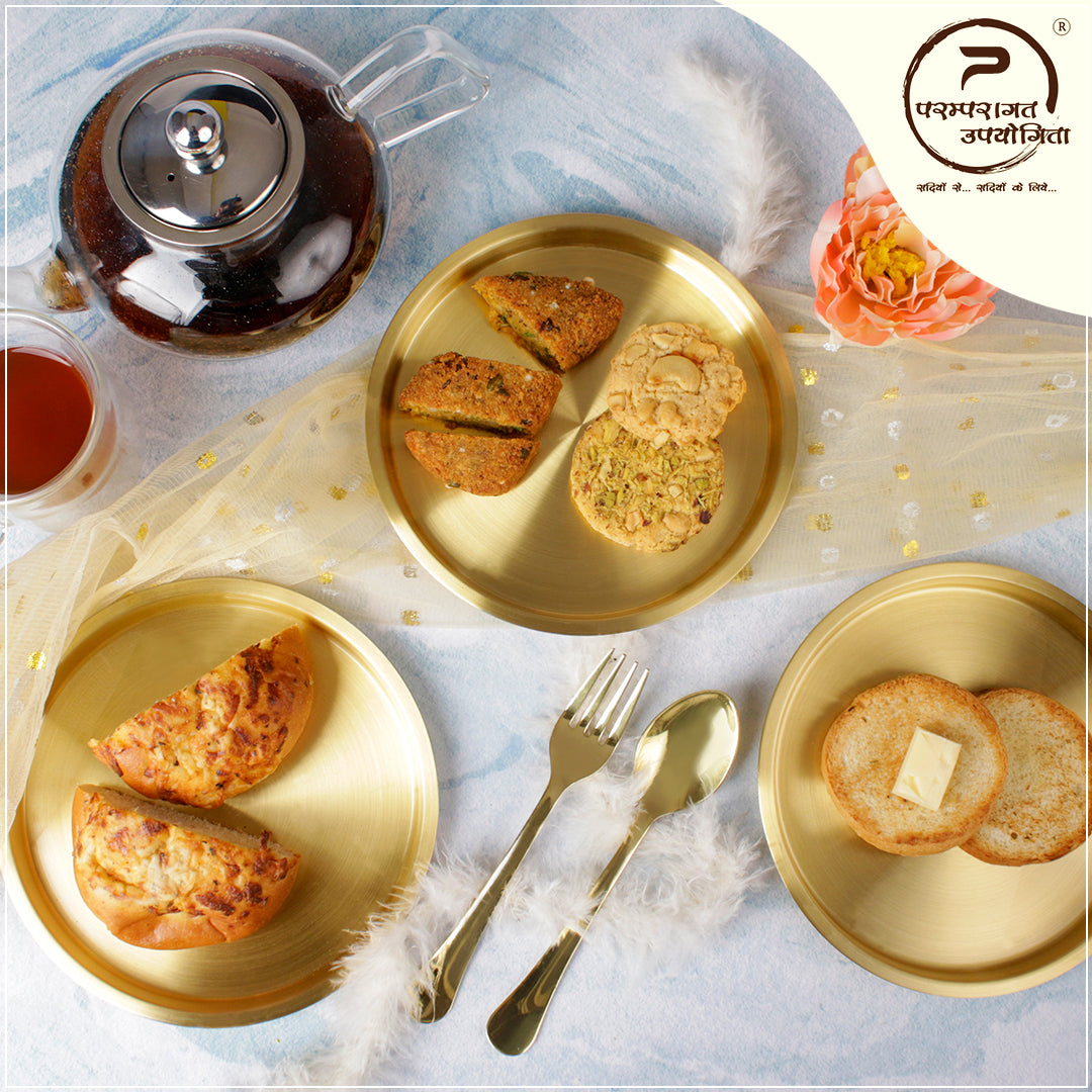 Paramparagat Upyogita Swarna Maharani Pure Brass Snacks Plate Set with Cutlery