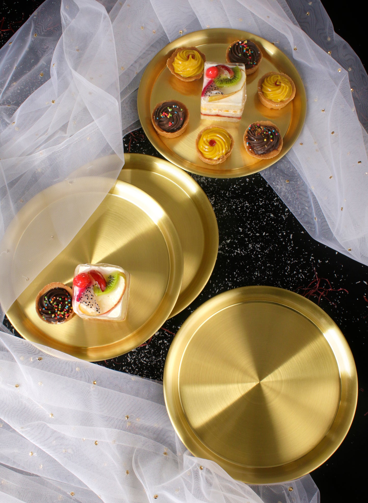 Paramparagat Upyogita Swarna Devyani 7" Brass Dessert Plates