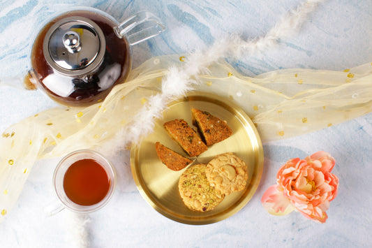 പരംപരാഗത് ഉപയോഗിത സ്വർണ്ണ മഹാറാണി ശുദ്ധമായ പിച്ചള 9" സ്നാക്ക്സ് പ്ലേറ്റുകൾ