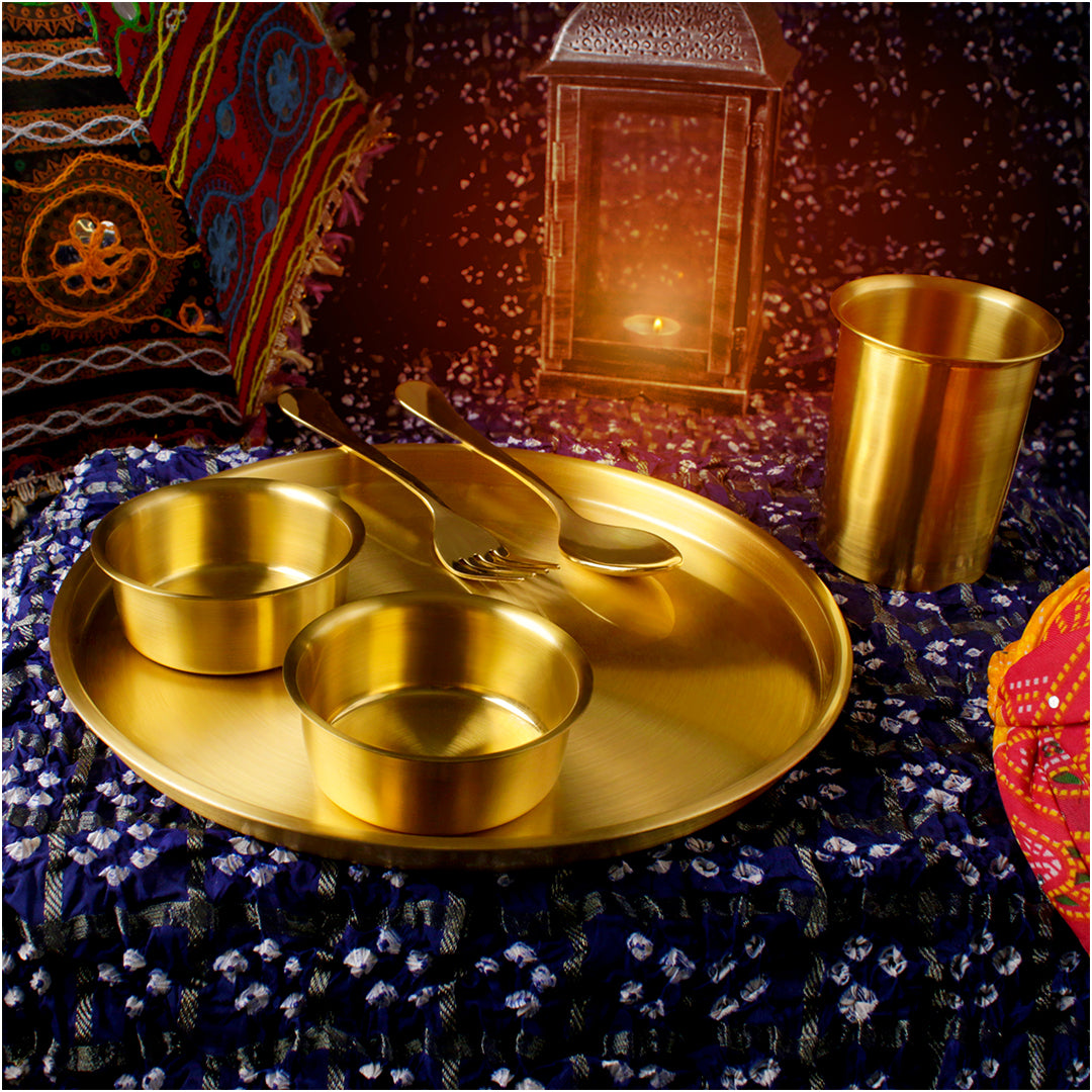 Paramparagat Upyogita Swarna Maharani 11" Pure Brass Dinner Set